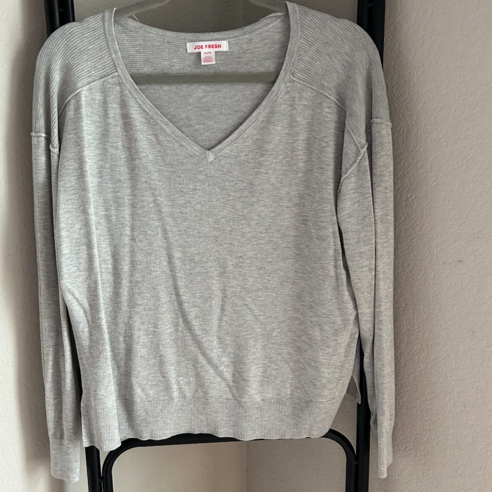Joe Fresh Long Sleeve Grey V Neck XL